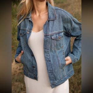 CJLA EUC Medium Wash Hunter Oversized Denim Jacket